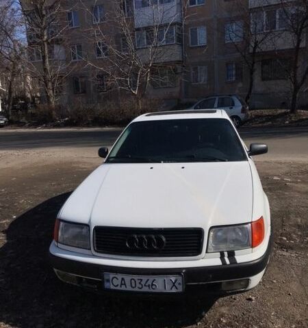 Білий Ауді 100, об'ємом двигуна 2.6 л та пробігом 400 тис. км за 2350 $, фото 1 на Automoto.ua