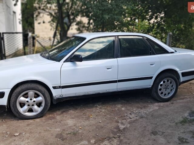 Білий Ауді 100, об'ємом двигуна 2.4 л та пробігом 300 тис. км за 1800 $, фото 1 на Automoto.ua