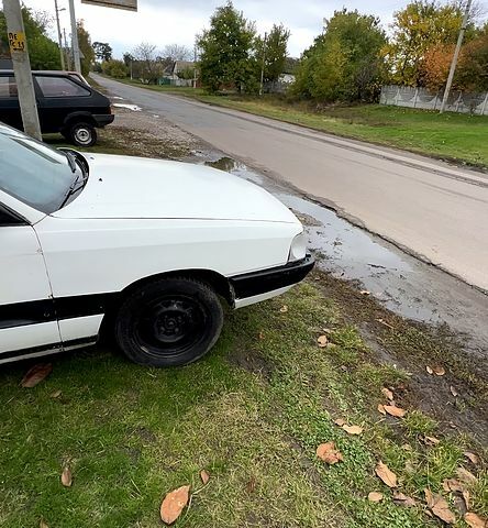 Белый Ауди 100, объемом двигателя 1.6 л и пробегом 0 тыс. км за 1200 $, фото 1 на Automoto.ua