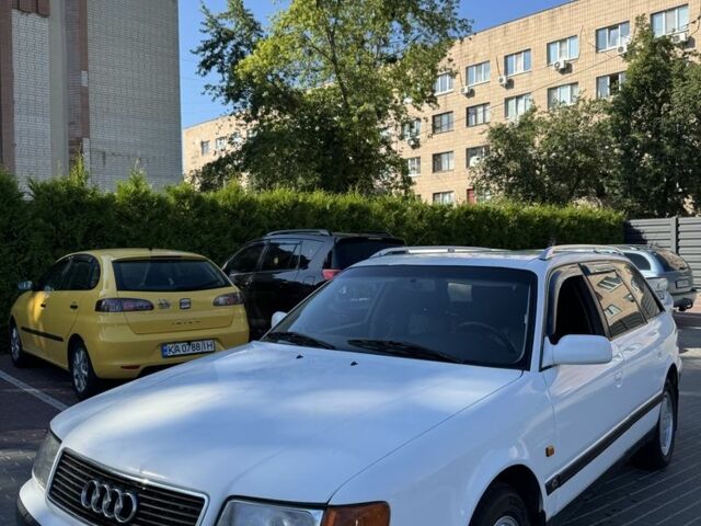 Белый Ауди 100, объемом двигателя 2.8 л и пробегом 300 тыс. км за 2000 $, фото 1 на Automoto.ua