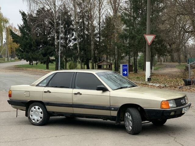 Бежевый Ауди 100, объемом двигателя 2.2 л и пробегом 460 тыс. км за 1800 $, фото 1 на Automoto.ua