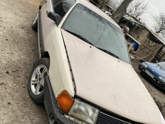 Бежевый Ауди 100, объемом двигателя 2.3 л и пробегом 123 тыс. км за 600 $, фото 1 на Automoto.ua