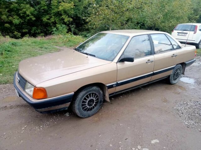 Бежевий Ауді 100, об'ємом двигуна 2 л та пробігом 400 тис. км за 1950 $, фото 1 на Automoto.ua
