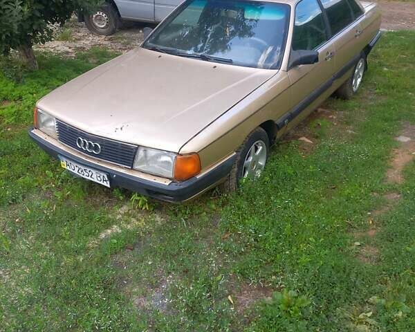 Бежевий Ауді 100, об'ємом двигуна 2.3 л та пробігом 300 тис. км за 1000 $, фото 1 на Automoto.ua
