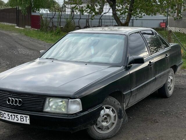 Черный Ауди 100, объемом двигателя 1.8 л и пробегом 230 тыс. км за 850 $, фото 1 на Automoto.ua