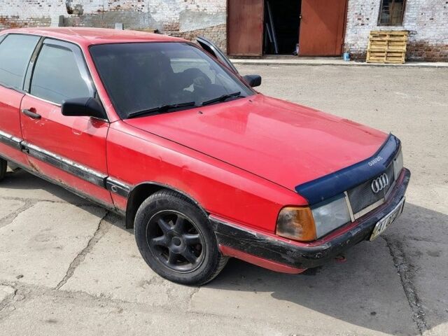 Чорний Ауді 100, об'ємом двигуна 1.8 л та пробігом 50 тис. км за 271 $, фото 1 на Automoto.ua