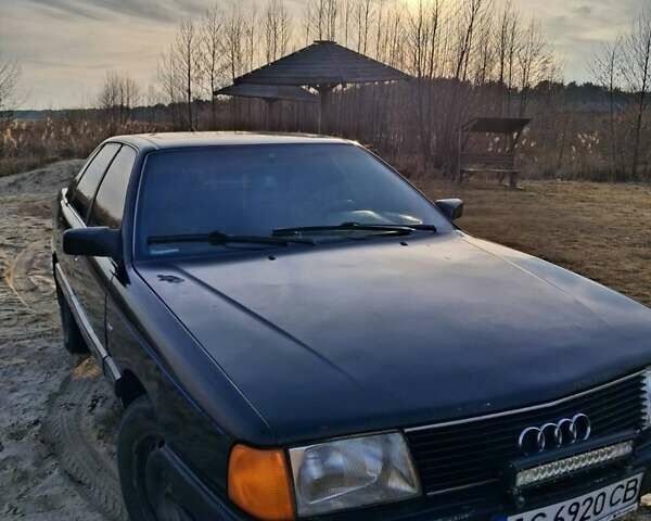 Черный Ауди 100, объемом двигателя 2.5 л и пробегом 350 тыс. км за 2000 $, фото 1 на Automoto.ua