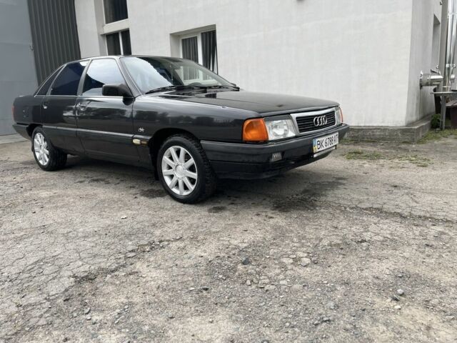 Чорний Ауді 100, об'ємом двигуна 1.8 л та пробігом 353 тис. км за 2200 $, фото 1 на Automoto.ua