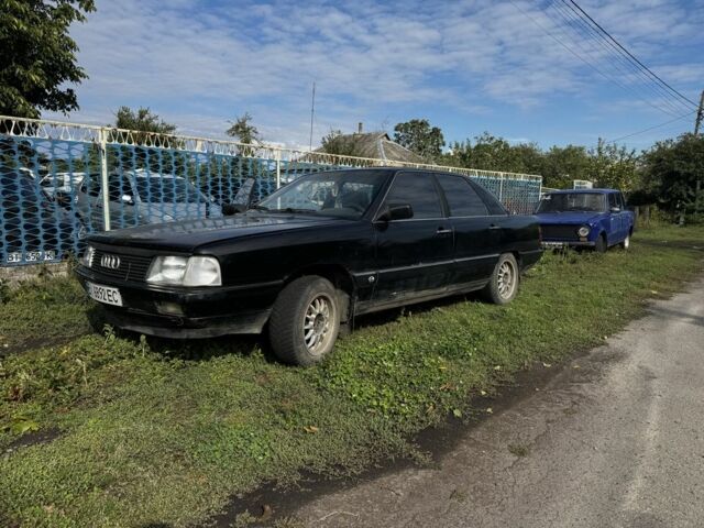 Черный Ауди 100, объемом двигателя 2.3 л и пробегом 250 тыс. км за 643 $, фото 1 на Automoto.ua