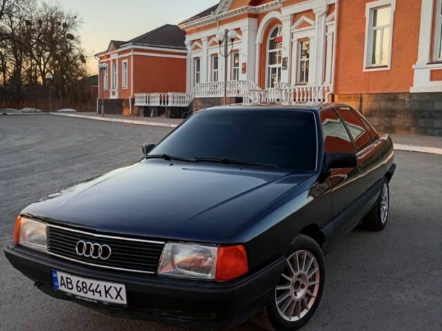 Чорний Ауді 100, об'ємом двигуна 2.31 л та пробігом 260 тис. км за 3700 $, фото 1 на Automoto.ua