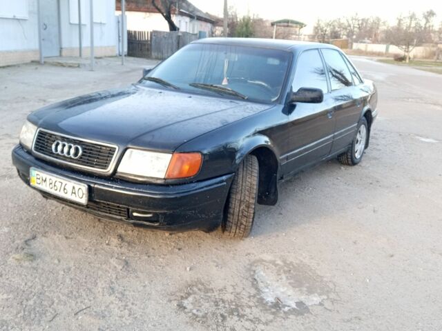 Черный Ауди 100, объемом двигателя 2.3 л и пробегом 300 тыс. км за 1800 $, фото 1 на Automoto.ua