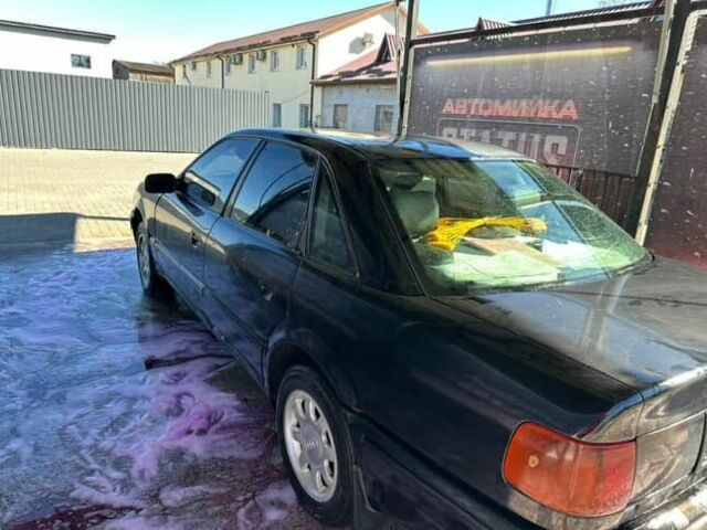 Черный Ауди 100, объемом двигателя 2.5 л и пробегом 530 тыс. км за 1900 $, фото 1 на Automoto.ua