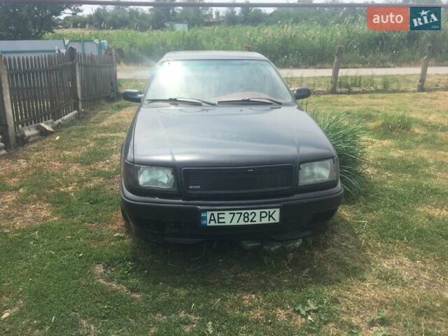 Черный Ауди 100, объемом двигателя 2.3 л и пробегом 250 тыс. км за 2500 $, фото 1 на Automoto.ua