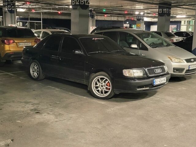 Черный Ауди 100, объемом двигателя 2.6 л и пробегом 300 тыс. км за 2900 $, фото 1 на Automoto.ua