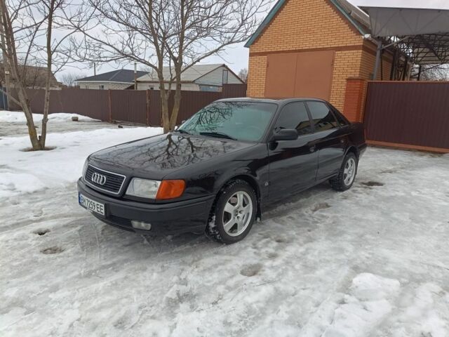 Черный Ауди 100, объемом двигателя 2.6 л и пробегом 313 тыс. км за 4400 $, фото 1 на Automoto.ua