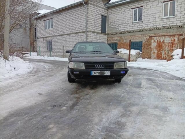Черный Ауди 100, объемом двигателя 2.5 л и пробегом 350 тыс. км за 1100 $, фото 1 на Automoto.ua