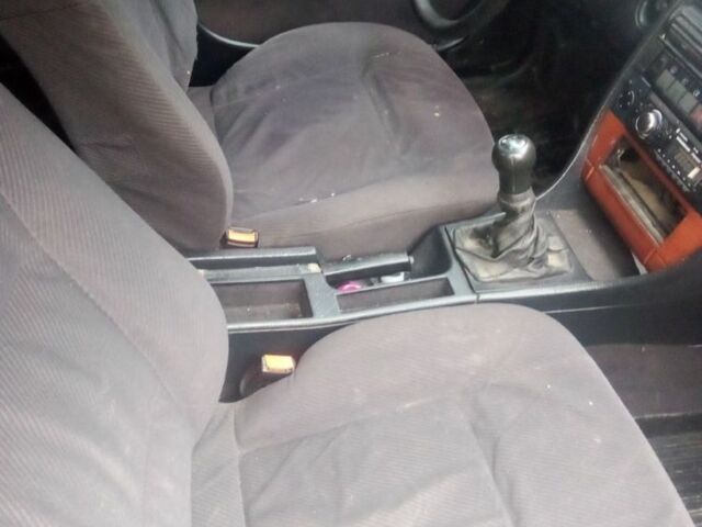 Черный Ауди 100, объемом двигателя 0 л и пробегом 185 тыс. км за 1450 $, фото 1 на Automoto.ua