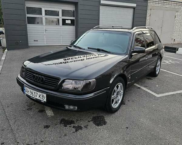 Черный Ауди 100, объемом двигателя 2.6 л и пробегом 400 тыс. км за 3300 $, фото 1 на Automoto.ua