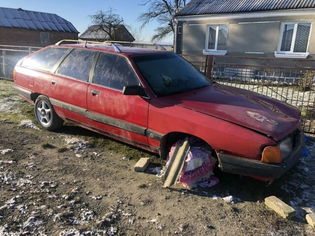 Красный Ауди 100, объемом двигателя 0 л и пробегом 250 тыс. км за 600 $, фото 1 на Automoto.ua