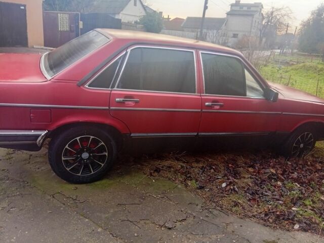 Красный Ауди 100, объемом двигателя 2 л и пробегом 1000 тыс. км за 500 $, фото 1 на Automoto.ua