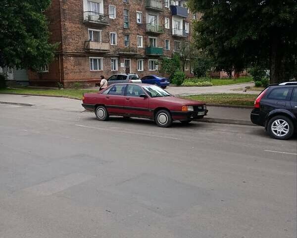 Красный Ауди 100, объемом двигателя 1.8 л и пробегом 600 тыс. км за 1500 $, фото 1 на Automoto.ua