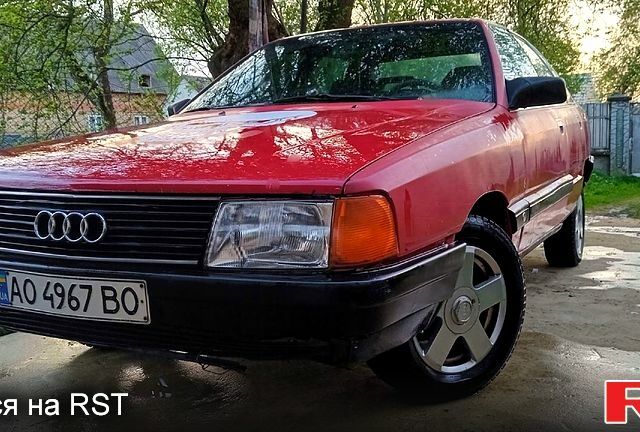 Красный Ауди 100, объемом двигателя 2 л и пробегом 300 тыс. км за 1300 $, фото 1 на Automoto.ua