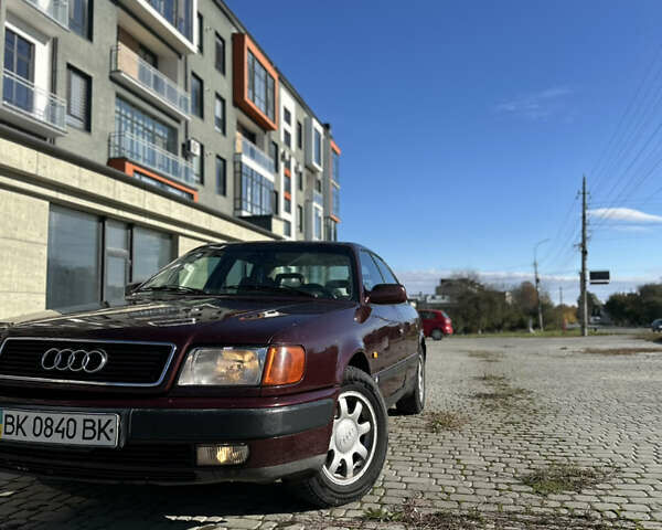 Красный Ауди 100, объемом двигателя 2.8 л и пробегом 345 тыс. км за 2500 $, фото 1 на Automoto.ua