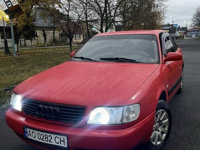 Красный Ауди 100, объемом двигателя 1.9 л и пробегом 300 тыс. км за 1800 $, фото 1 на Automoto.ua