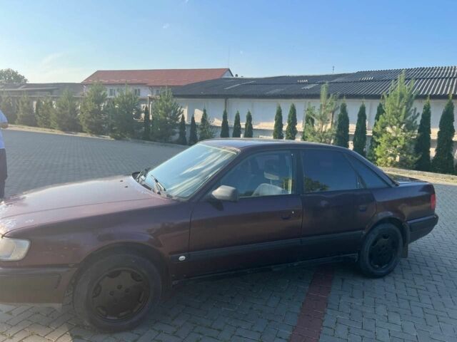 Красный Ауди 100, объемом двигателя 2.3 л и пробегом 300 тыс. км за 900 $, фото 1 на Automoto.ua
