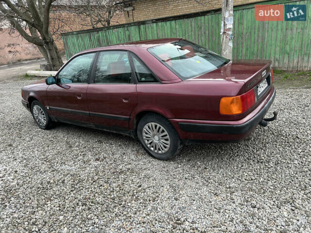 Красный Ауди 100, объемом двигателя 2.6 л и пробегом 300 тыс. км за 2250 $, фото 1 на Automoto.ua