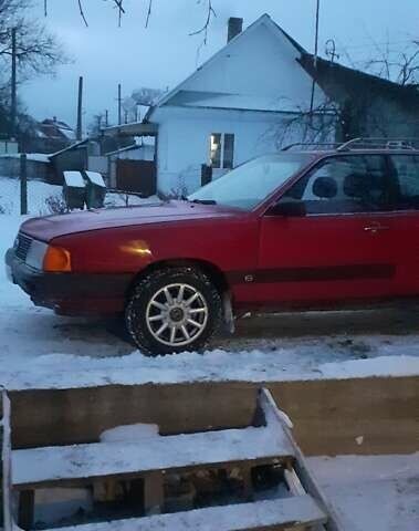Червоний Ауді 100, об'ємом двигуна 1.99 л та пробігом 300 тис. км за 1500 $, фото 1 на Automoto.ua