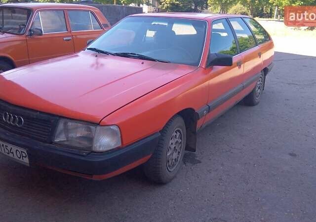 Красный Ауди 100, объемом двигателя 2.3 л и пробегом 249 тыс. км за 1500 $, фото 1 на Automoto.ua