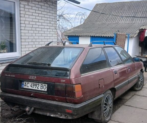 Червоний Ауді 100, об'ємом двигуна 2.3 л та пробігом 360 тис. км за 850 $, фото 1 на Automoto.ua