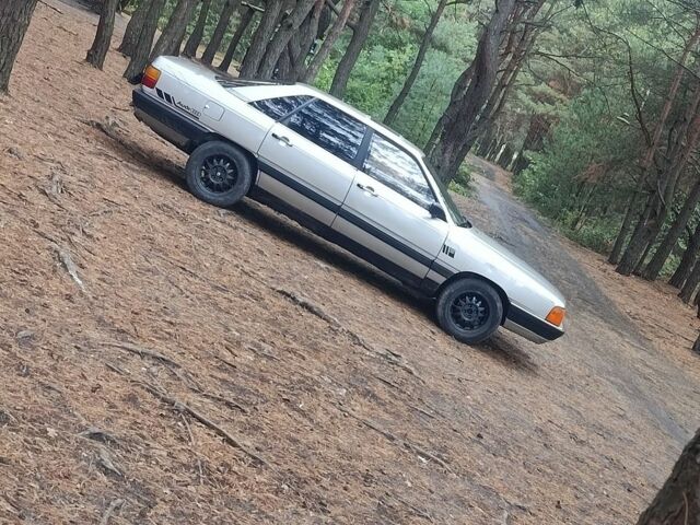 Ауди 100, объемом двигателя 1.8 л и пробегом 55 тыс. км за 1000 $, фото 1 на Automoto.ua