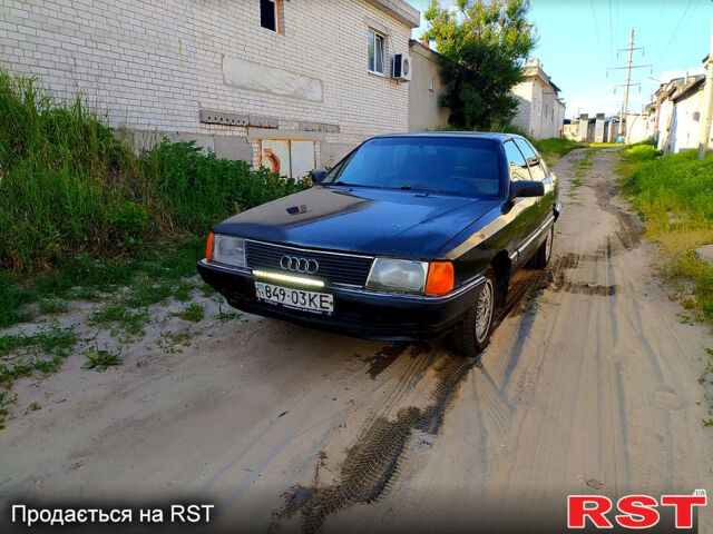 Ауди 100, объемом двигателя 2.3 л и пробегом 290 тыс. км за 999 $, фото 1 на Automoto.ua