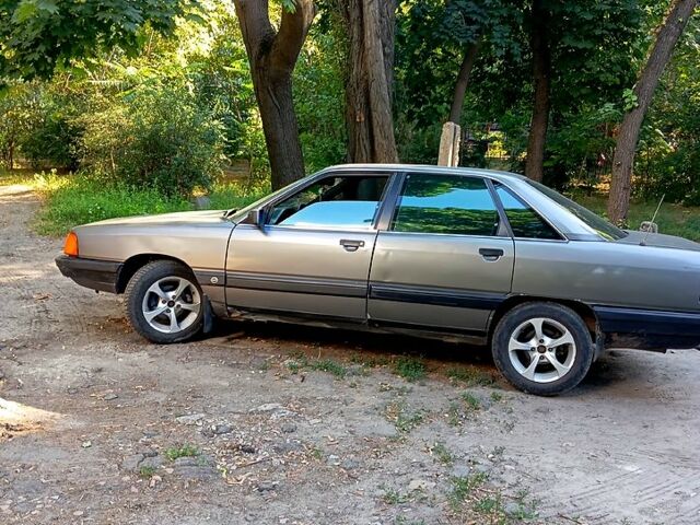 Ауди 100, объемом двигателя 2.3 л и пробегом 360 тыс. км за 1300 $, фото 1 на Automoto.ua