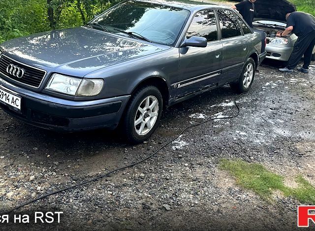 Ауди 100, объемом двигателя 2.8 л и пробегом 0 тыс. км за 2000 $, фото 1 на Automoto.ua