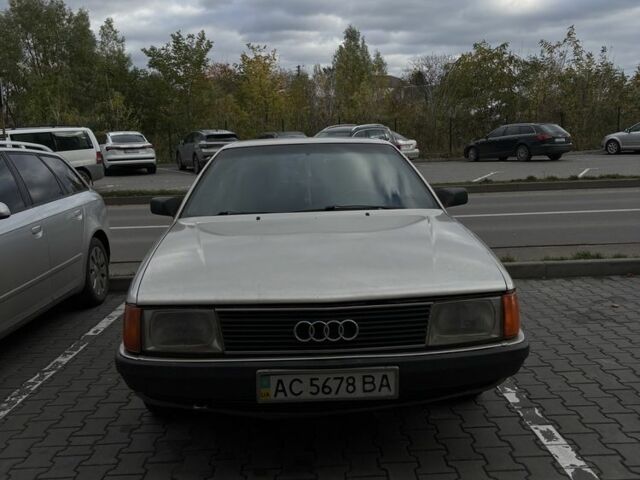 Сірий Ауді 100, об'ємом двигуна 2 л та пробігом 434 тис. км за 1900 $, фото 1 на Automoto.ua