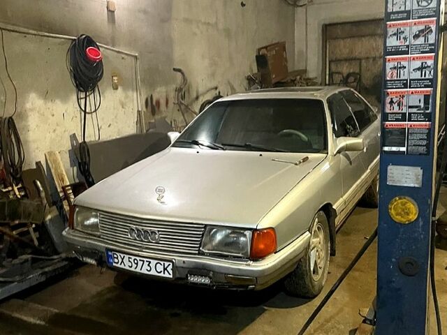 Сірий Ауді 100, об'ємом двигуна 2.2 л та пробігом 348 тис. км за 1100 $, фото 1 на Automoto.ua