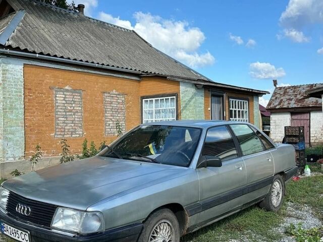 Серый Ауди 100, объемом двигателя 2.31 л и пробегом 259 тыс. км за 1600 $, фото 1 на Automoto.ua