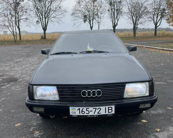 Серый Ауди 100, объемом двигателя 1.8 л и пробегом 338 тыс. км за 1050 $, фото 1 на Automoto.ua