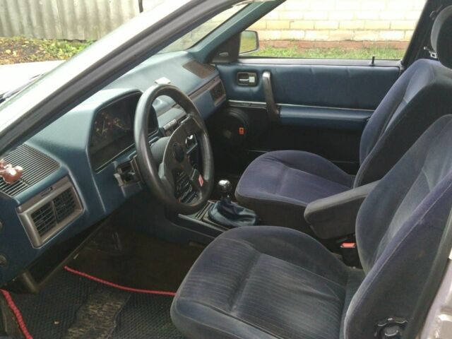 Серый Ауди 100, объемом двигателя 2.2 л и пробегом 400 тыс. км за 3400 $, фото 1 на Automoto.ua