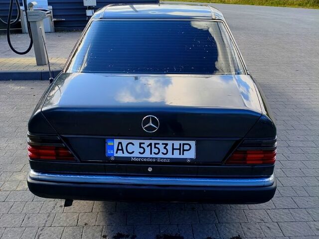 Сірий Ауді 100, об'ємом двигуна 1.8 л та пробігом 0 тис. км за 800 $, фото 1 на Automoto.ua