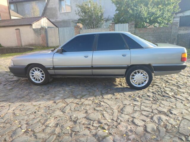 Ауди 100 1984 в Луцке на Automoto.ua Серый Ауди 100, объемом двигателя 0 л и пробегом 545 тыс. км за 1700 $, фото 1 на Automoto.ua