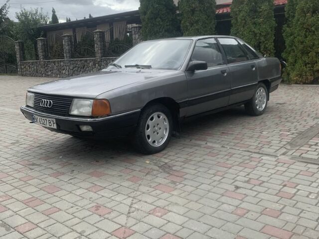 Серый Ауди 100, объемом двигателя 2 л и пробегом 100 тыс. км за 1304 $, фото 1 на Automoto.ua