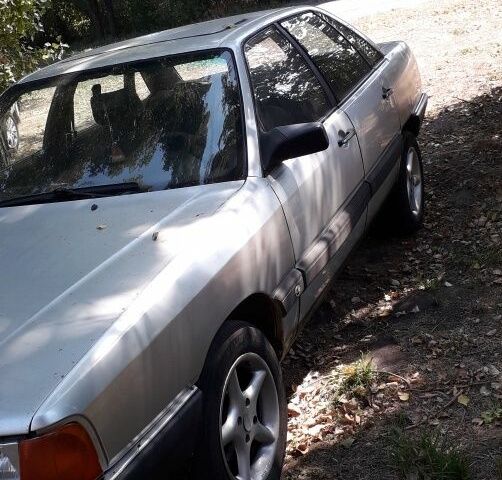 Сірий Ауді 100, об'ємом двигуна 2 л та пробігом 270 тис. км за 1204 $, фото 1 на Automoto.ua