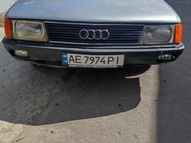 Сірий Ауді 100, об'ємом двигуна 1.8 л та пробігом 420 тис. км за 1050 $, фото 1 на Automoto.ua