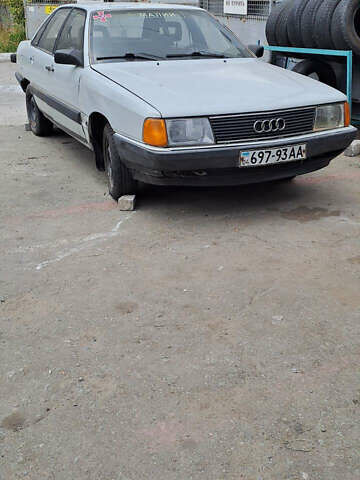 Серый Ауди 100, объемом двигателя 0 л и пробегом 290 тыс. км за 700 $, фото 1 на Automoto.ua