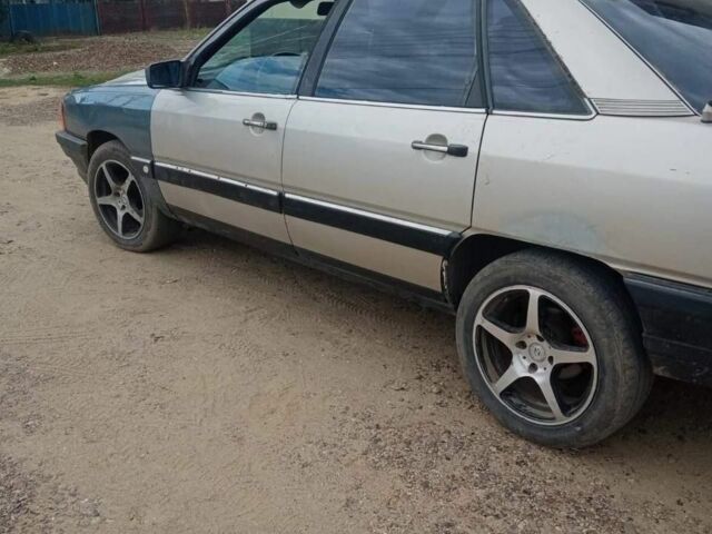 Сірий Ауді 100, об'ємом двигуна 2.1 л та пробігом 666 тис. км за 650 $, фото 1 на Automoto.ua