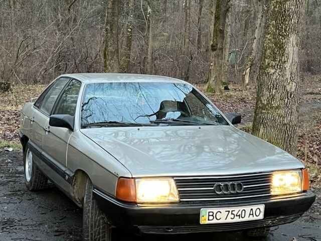 Серый Ауди 100, объемом двигателя 2 л и пробегом 300 тыс. км за 1650 $, фото 1 на Automoto.ua
